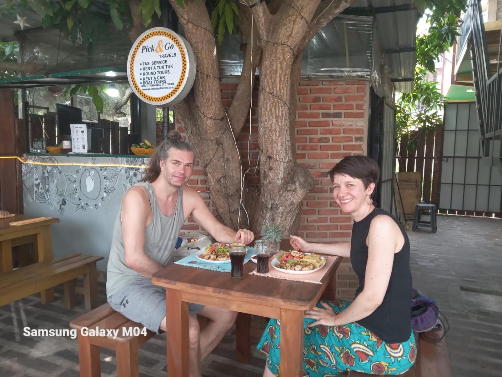 Pick & Go White House Bed & Breakfast Negombo Exterior foto