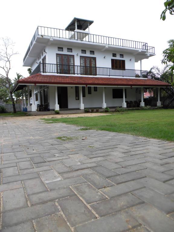 Pick & Go White House Bed & Breakfast Negombo Exterior foto