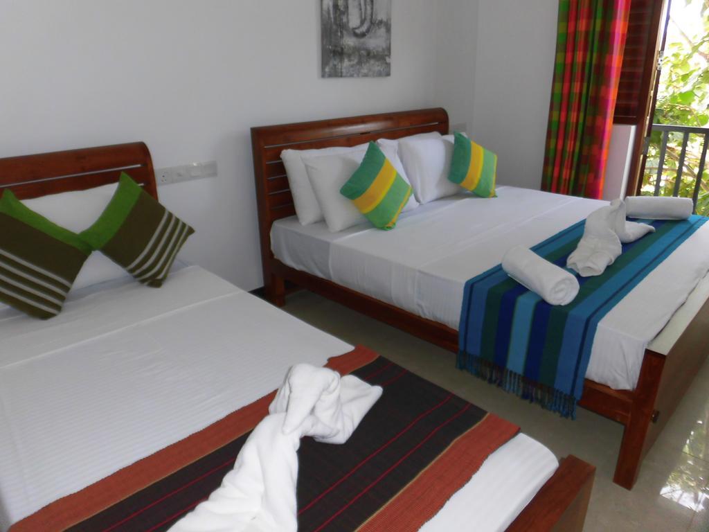 Pick & Go White House Bed & Breakfast Negombo Exterior foto