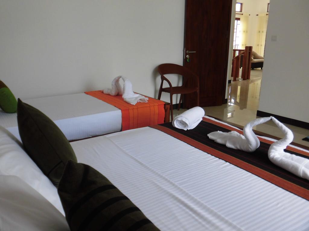 Pick & Go White House Bed & Breakfast Negombo Exterior foto