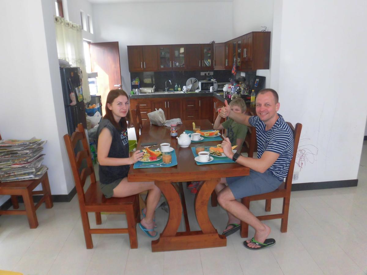 Pick & Go White House Bed & Breakfast Negombo Exterior foto
