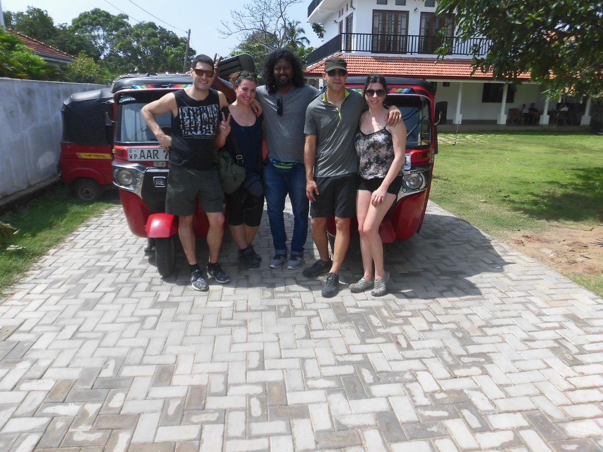 Pick & Go White House Bed & Breakfast Negombo Exterior foto