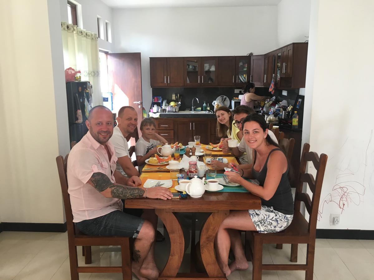 Pick & Go White House Bed & Breakfast Negombo Exterior foto