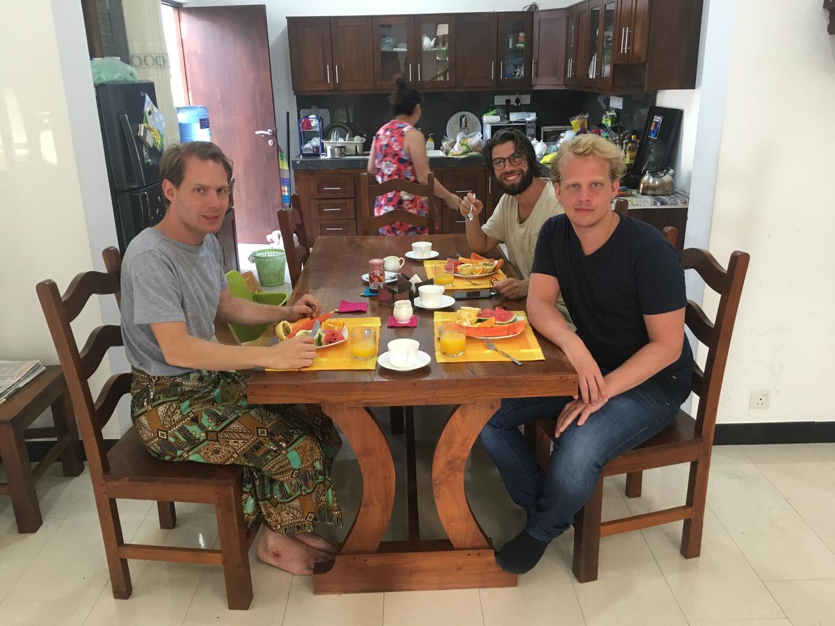 Pick & Go White House Bed & Breakfast Negombo Exterior foto