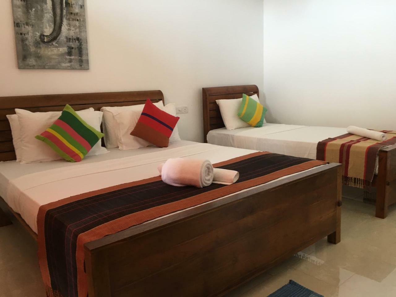 Pick & Go White House Bed & Breakfast Negombo Exterior foto